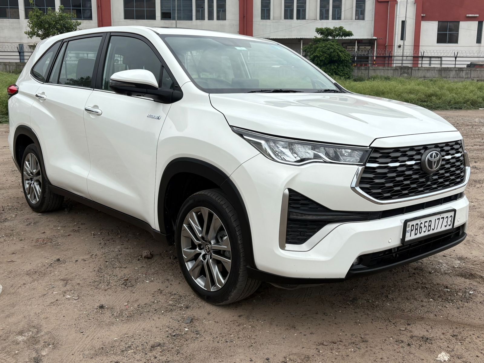 2024 Toyota Innova Hycross